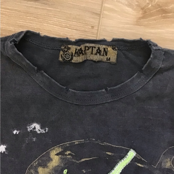 Kaptan Long Sleeve Graphic Tee M - Picture 5 of 7